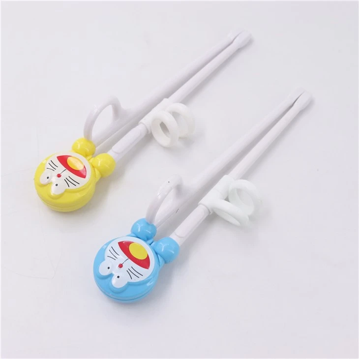Doraemon spisepinner